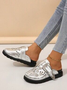 Women's Size 41 Metallic Silver Studded Buckle Clog Slip-On Mules